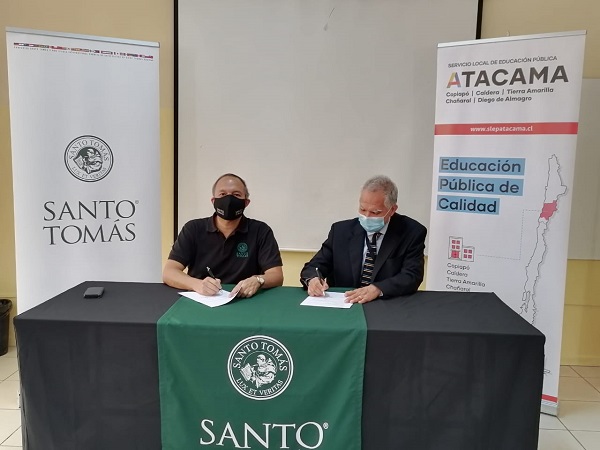 Santo Tomás sella acuerdo con el Servicio Local de Educación Atacama