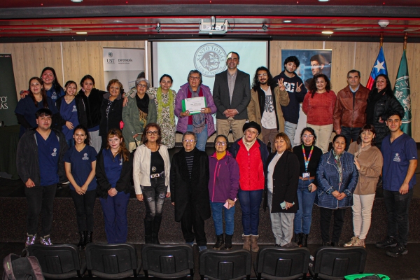 En Santo Tomás realizaron talleres de aprendizaje tecnológico para personas mayores