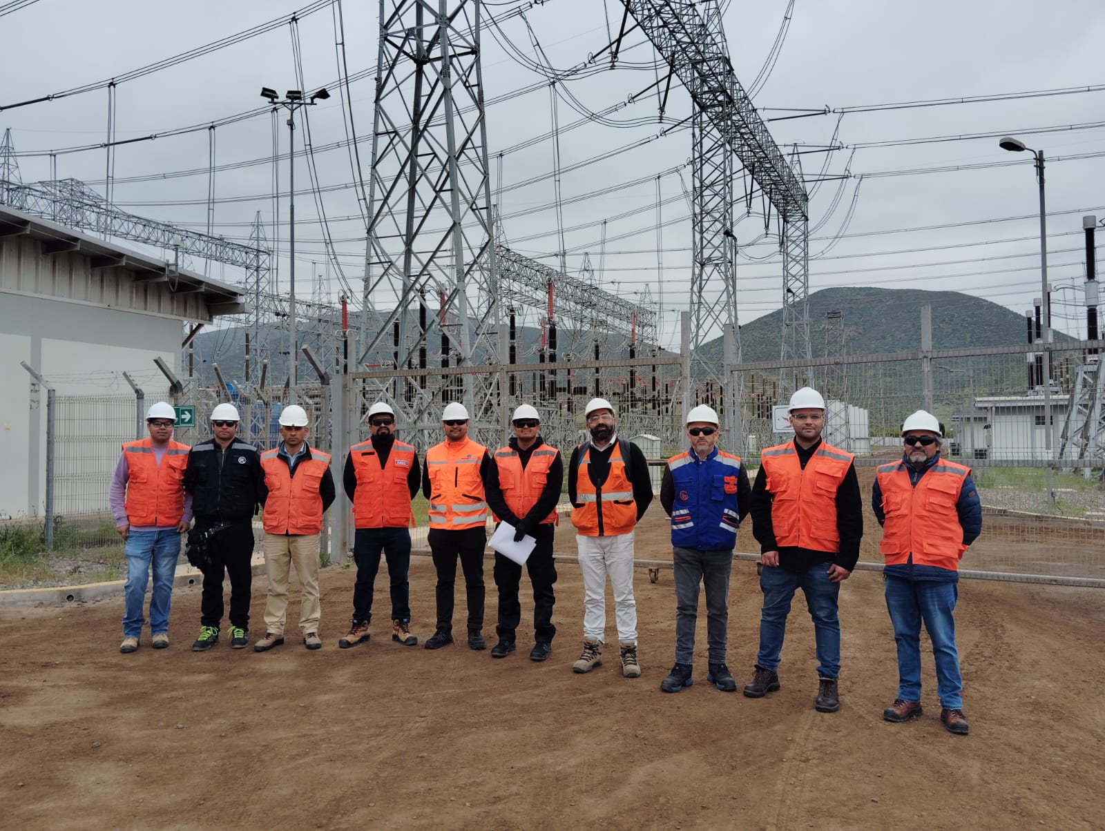 Docentes de Educación Técnico Profesional Visitan Subestación Eléctrica en el marco del Semillero ISA - Santo Tomás